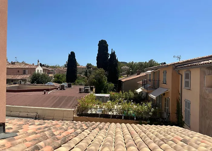 Magnifique 15 Rue Allard 2d Apartment